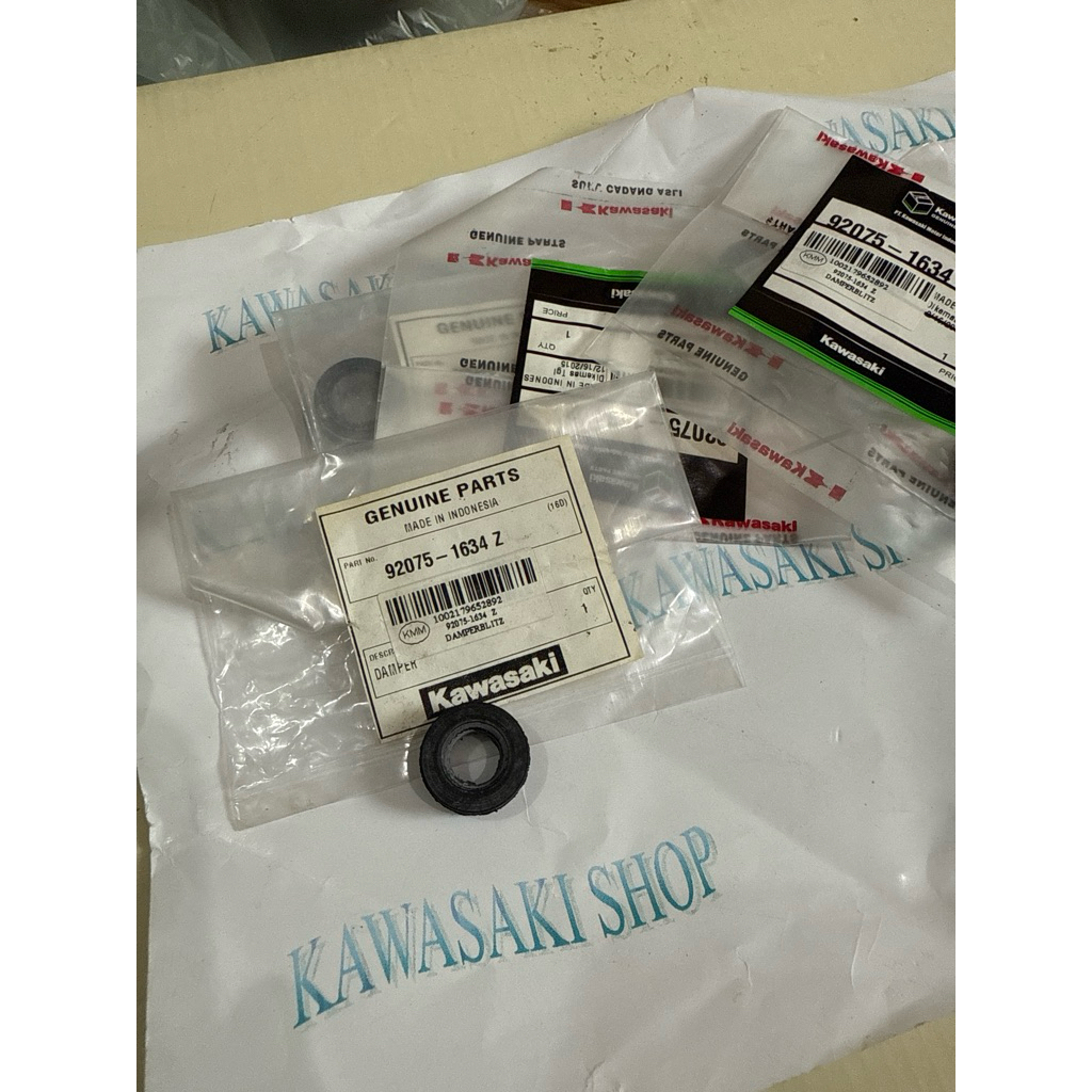 karet sayap body kawasaki athlete blizt r edge original kawasaki 92075-1634
