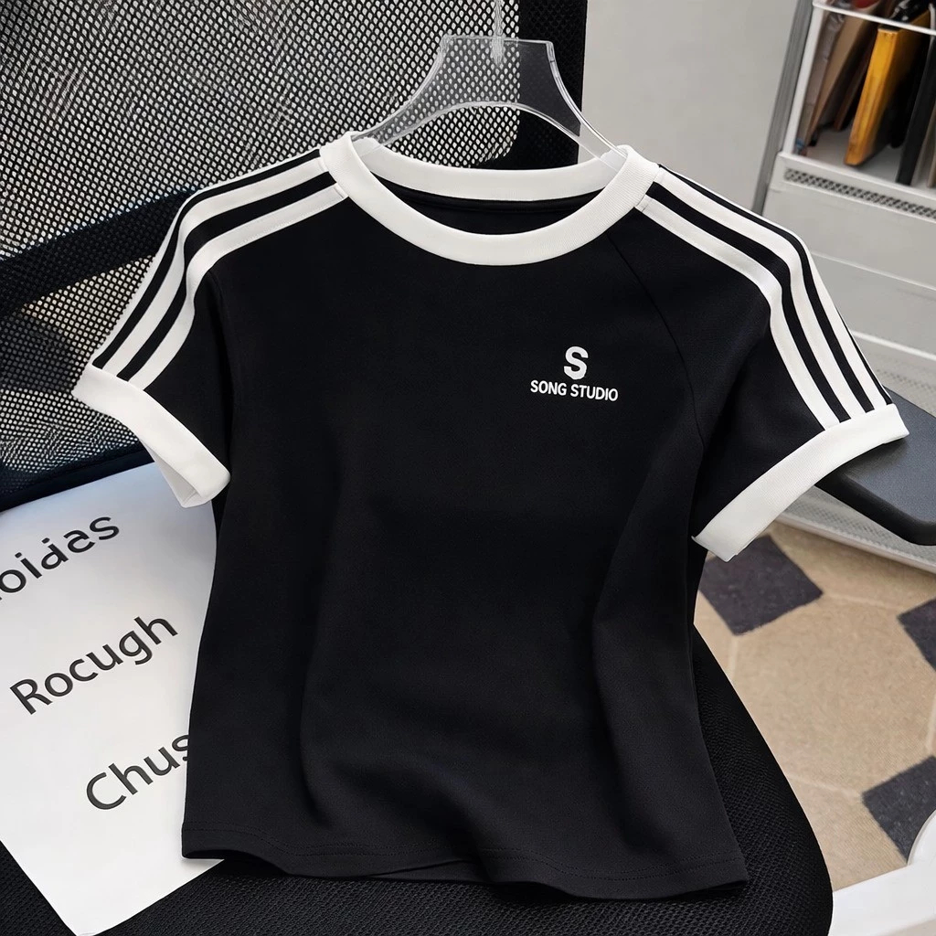 Kaos Wanita Hitam Putih Lengan Pendek Garis Tiga S Sporty SONG STUDIO