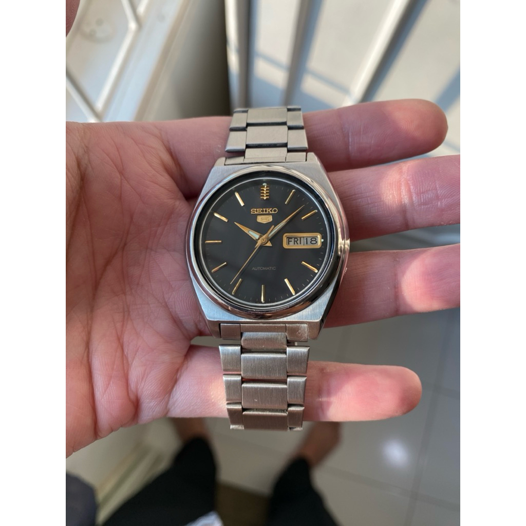 Seiko 5 black dial with gold index automatic movement Ref 7009-876A full original dengan bracellet b