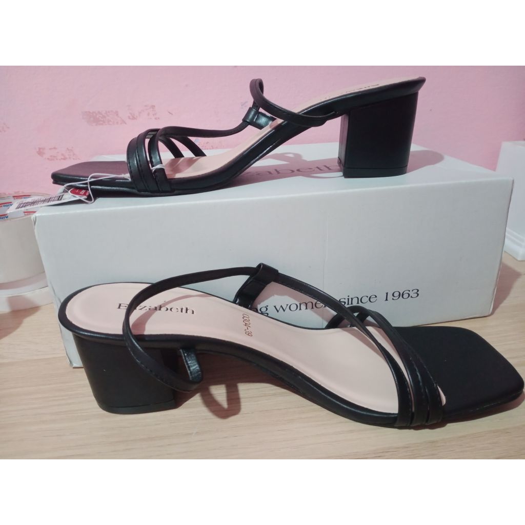 preloved heels Elizabeth original