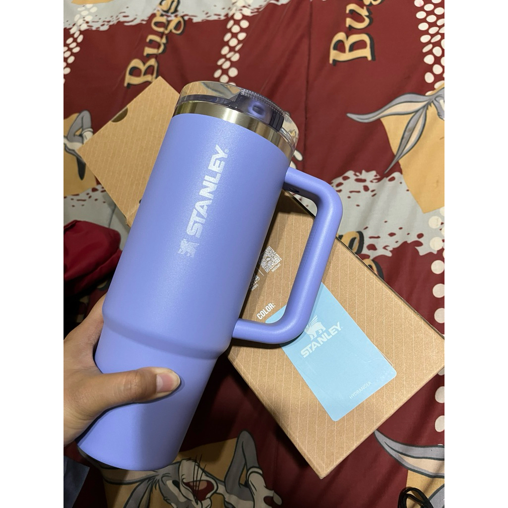 Stanley Quencher Prototour Flip Straw - 30oz (887ml)- Warna Hydrangea