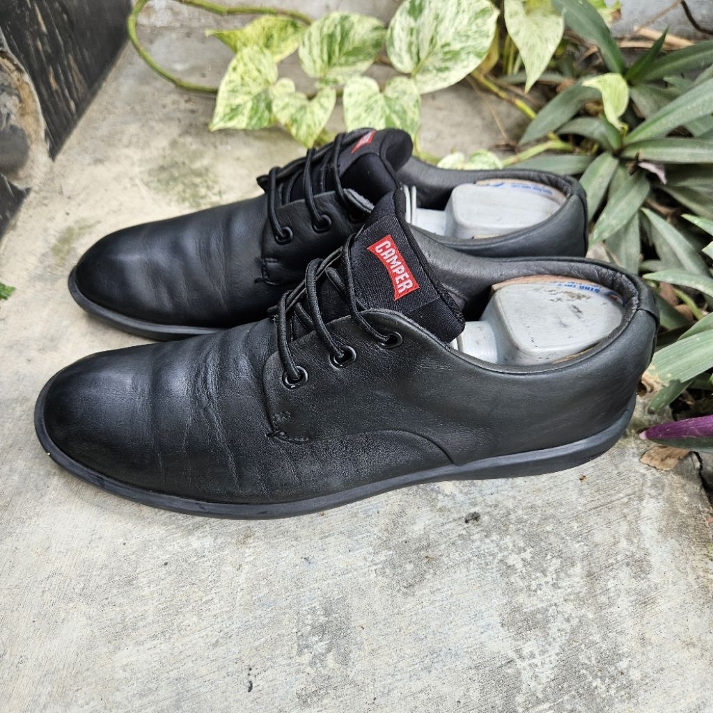 sepatu sneakers second camper size 42(27cm)