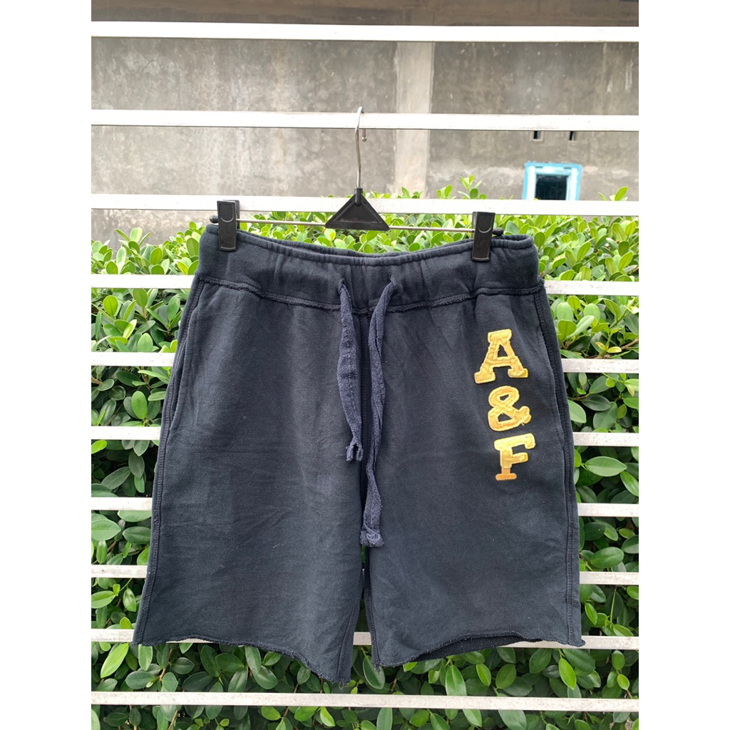 celana pendek ABERCROMBIE&FITCH size 28-31