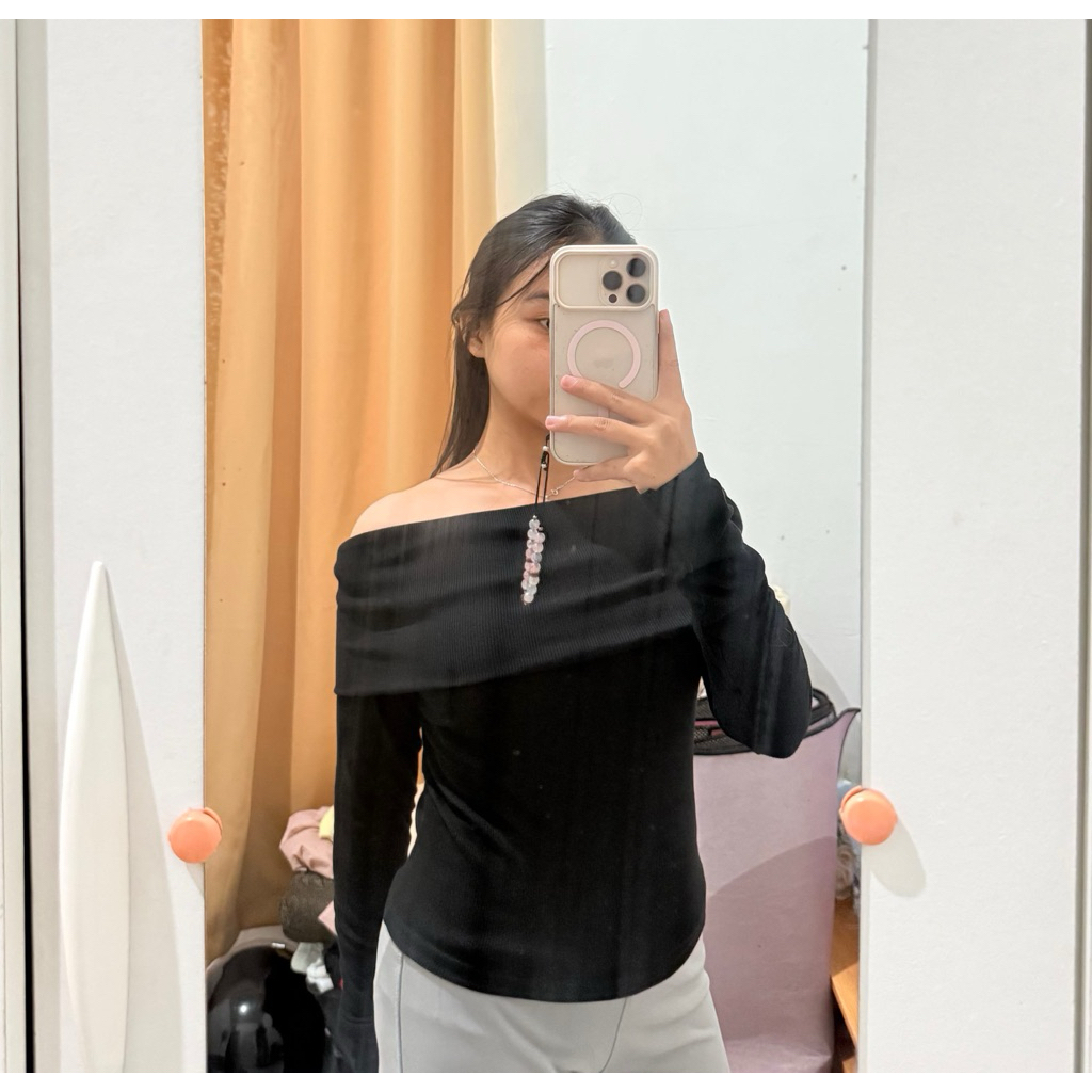 Preloved Baju Off Shoulder