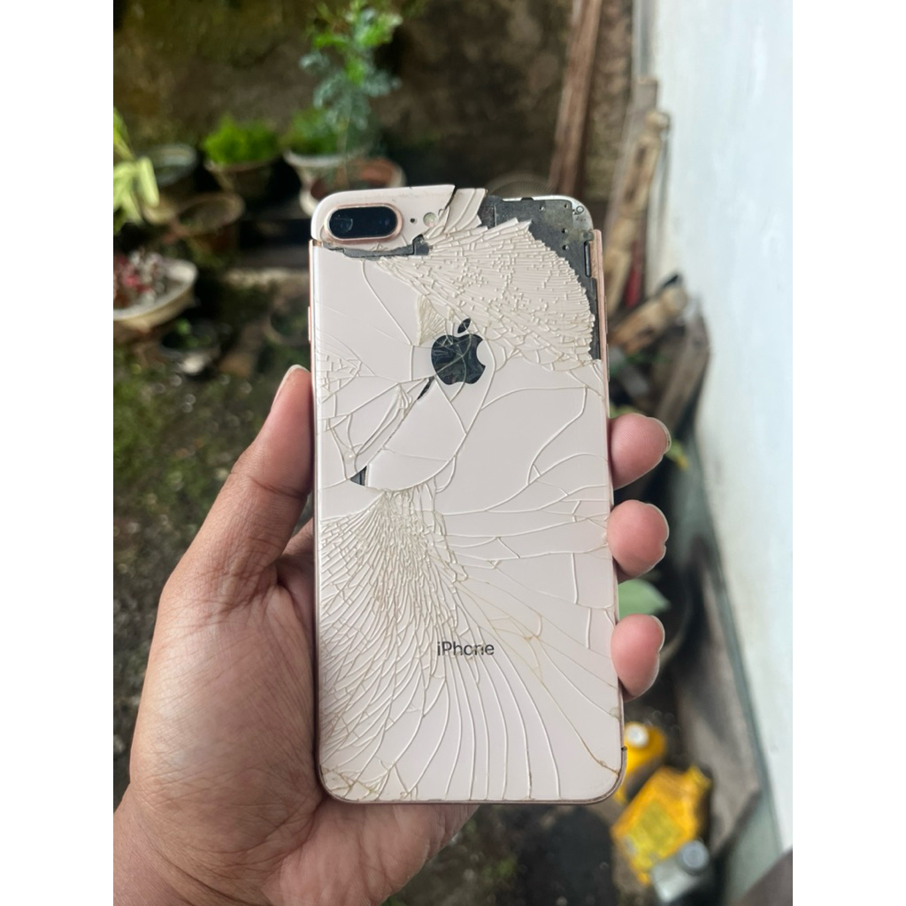 Iphone 8 Plus kondisi gambling mesin only