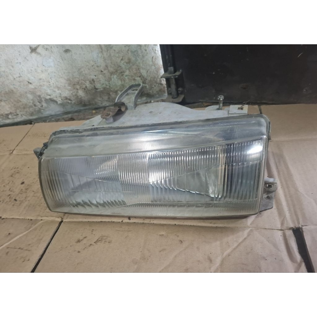 headlamp lampu depan bagian kiri corolla twincam ae92 87-92