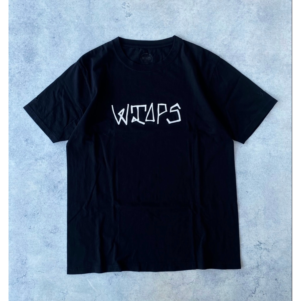 NEW ARRIVAL - Kaos Pria wtaps basic logo black tee high quality
