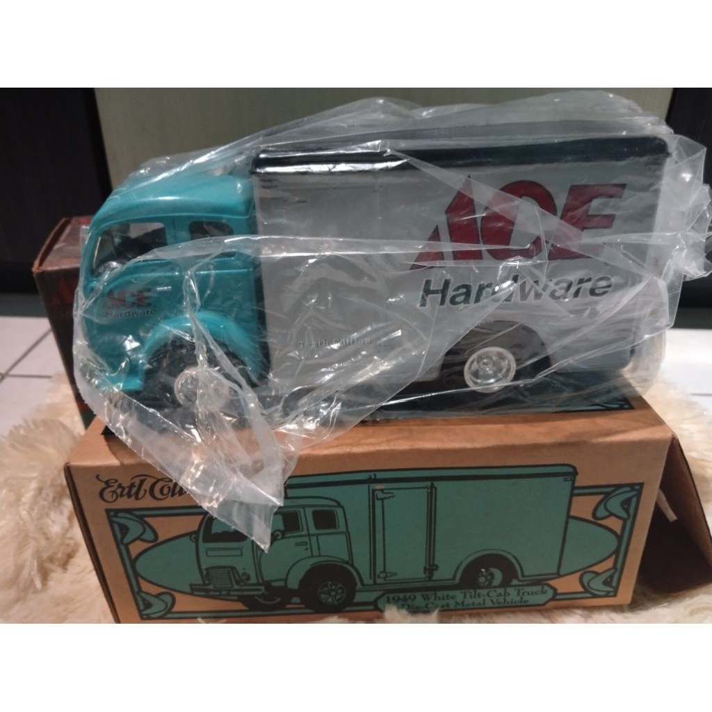 Celengan mobil Ertl vintage rare