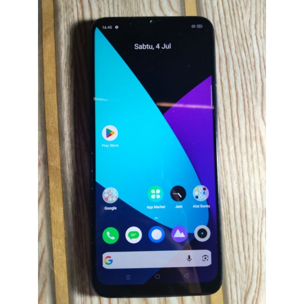 Di jual MURAH HP realme 5 RAM 3/64 Barang Bagus Normal, Batrai Kuat, Siap Pakai