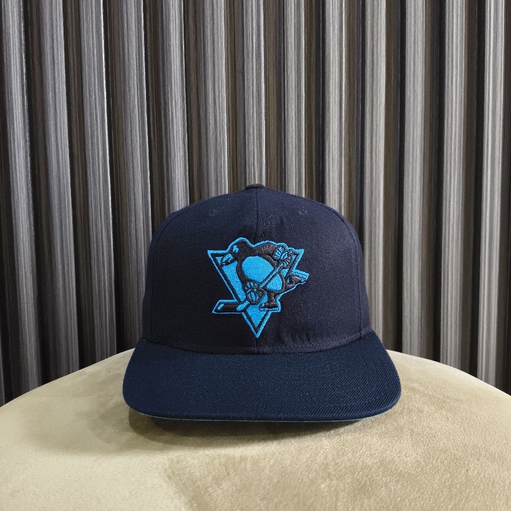Topi Snapback Reebok x NHL Penguins Pitsburgh