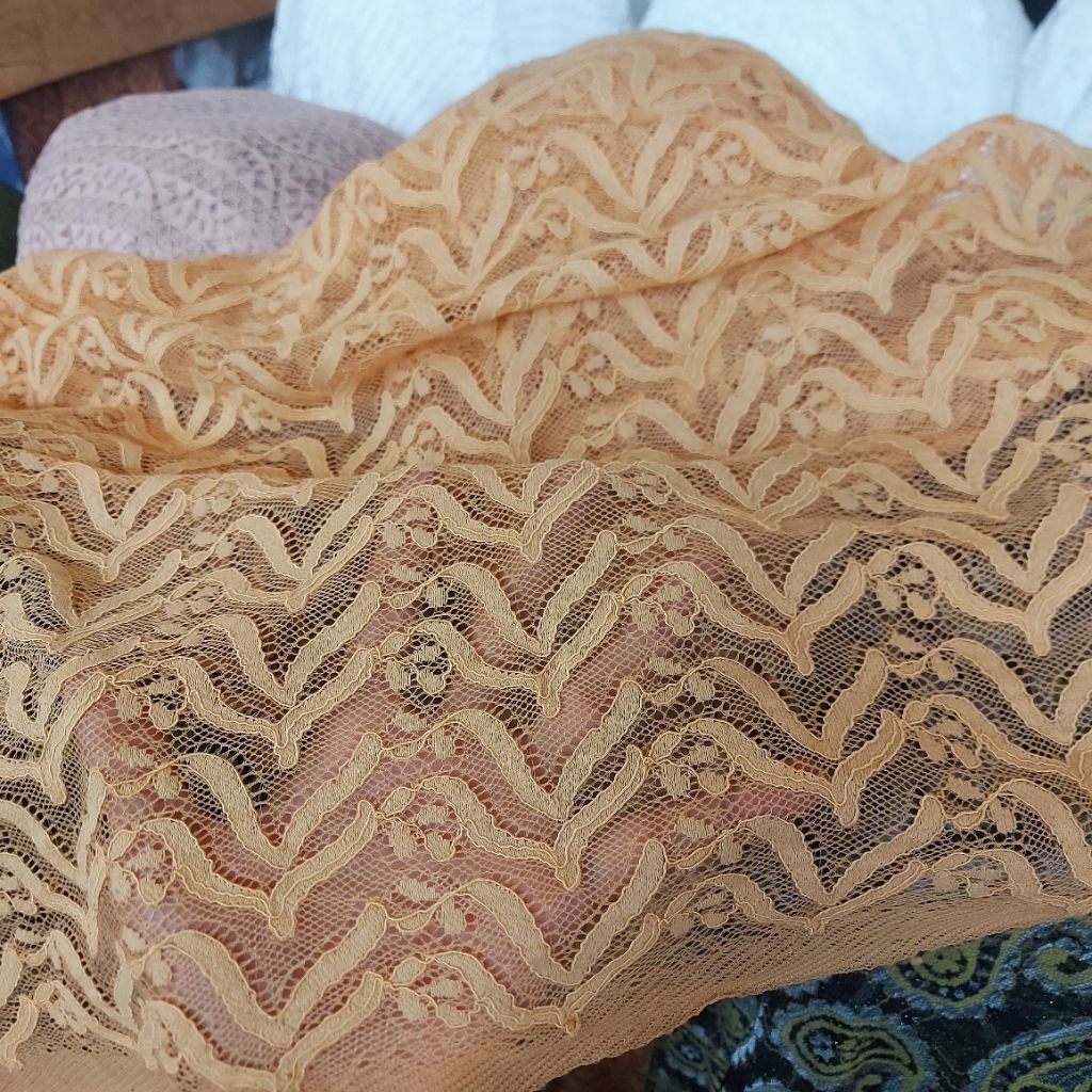 kain brokat katun premium  - kain brokat katun prada  - kain brokat meteran ( gold)