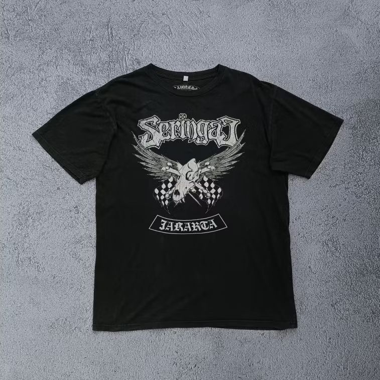 Tshirt seringai x lawless jakarta old reales "SERINGAI JAKARTA"