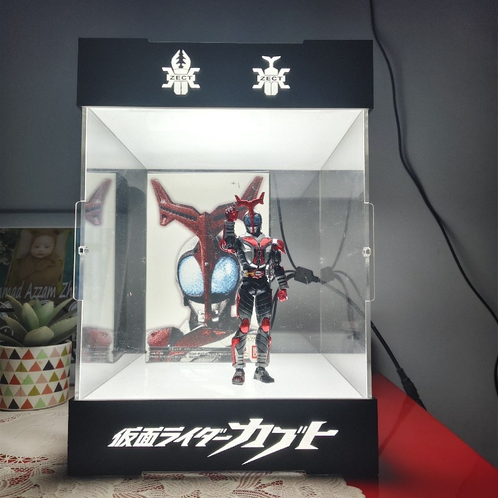 SHF Hyper Kabuto + Akrilik