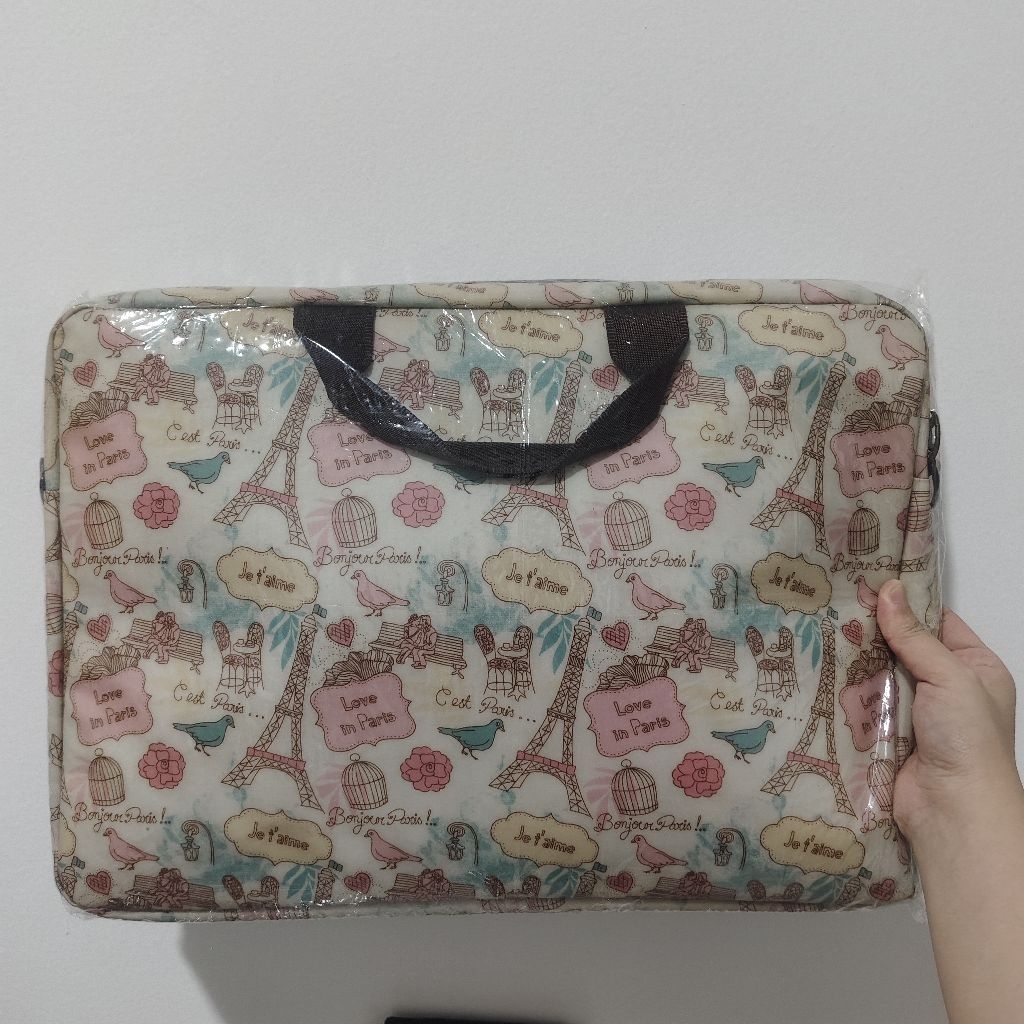 (preloved) tas selempang laptop 15inch merk UmaHanaZaka warna pink motif kuda