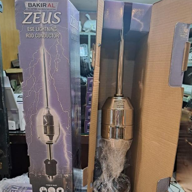 PENANGKAL PETIR BAKIRAL ZEUS 180M