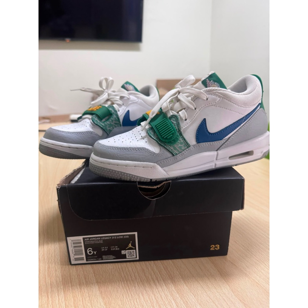 Nike Air Jordan Legacy 312 Low (GS) Ukuran 38.5