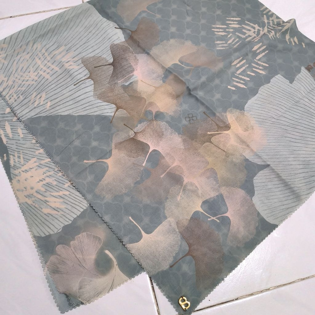 harga 165k. preloved GINKGO Buttonscarve buttonscarves buttonscarf button scarves scarve scarf bs bu