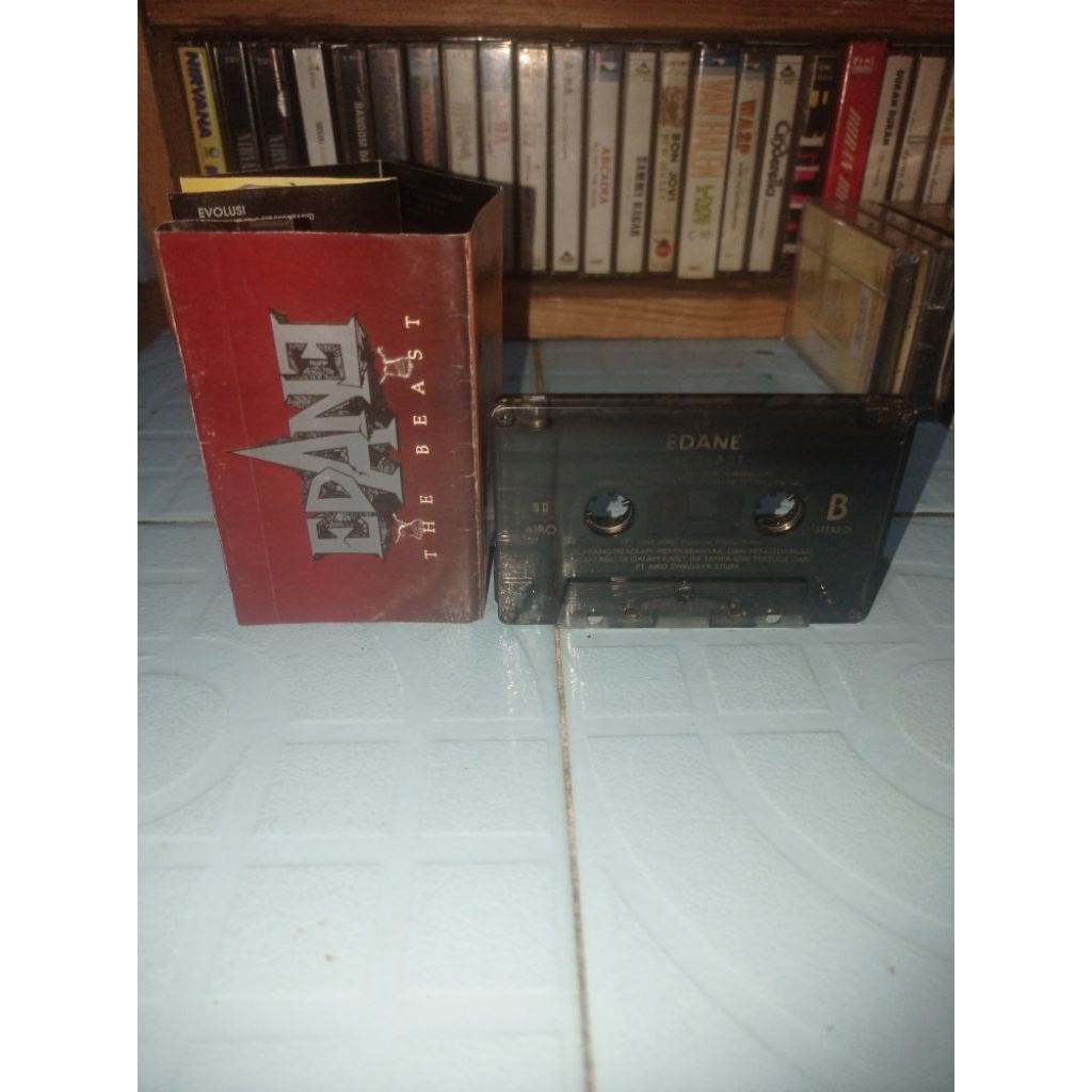 Kaset Pita EDANE - The Beast