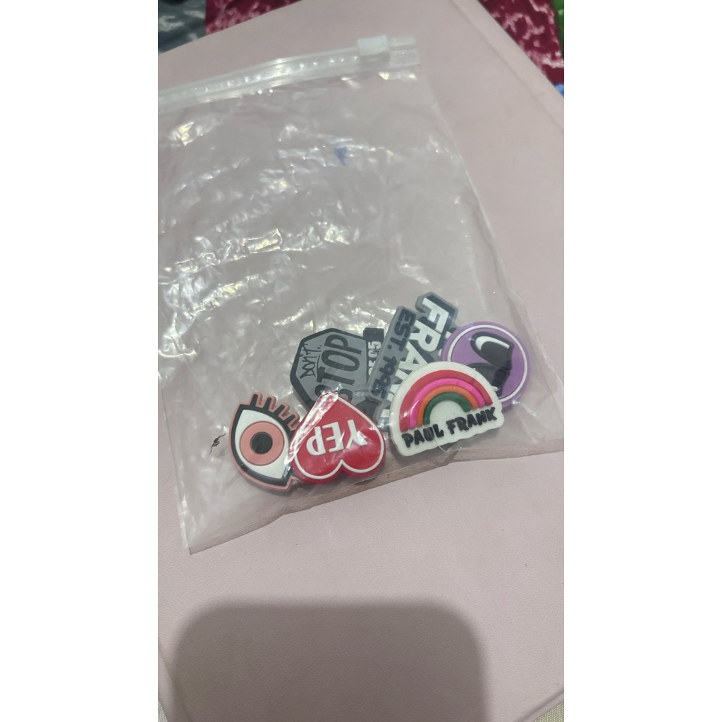 Jibbitz (preloved)