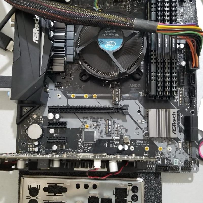 MOBO ASROCK B360M PRO4 LGA 1151 Support Gen 8 dan gen 9 Support DDR 4 2666 lengkap backpanel