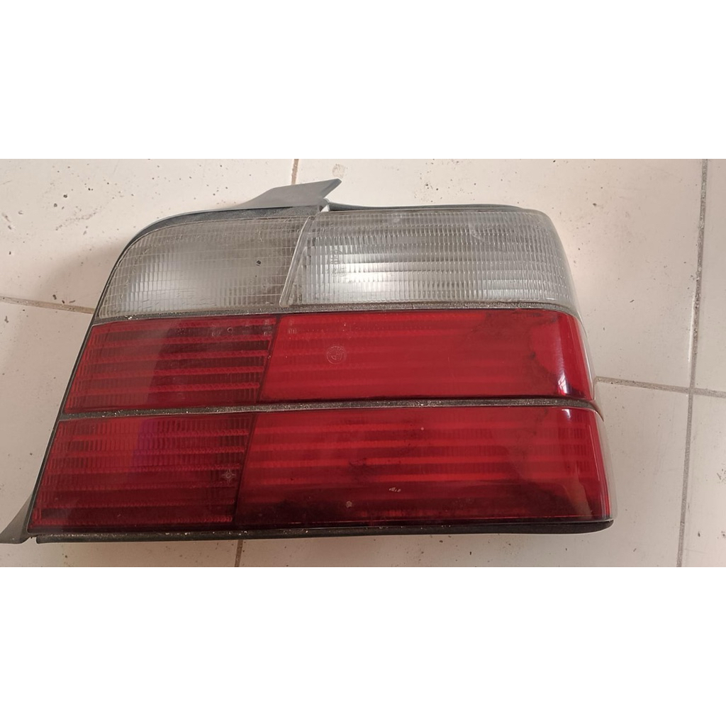 Stoplamp kanan BMW e36