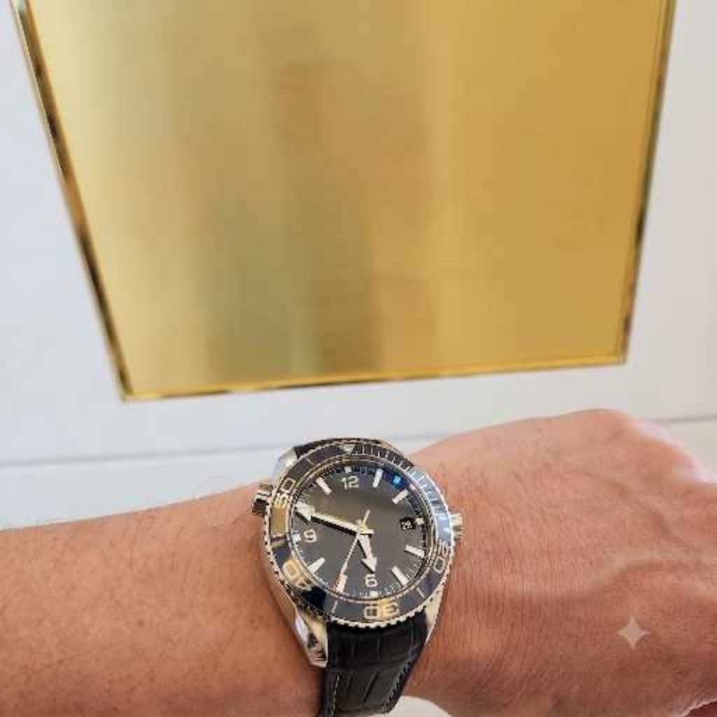 Jam tangan pria mekanik otomatis