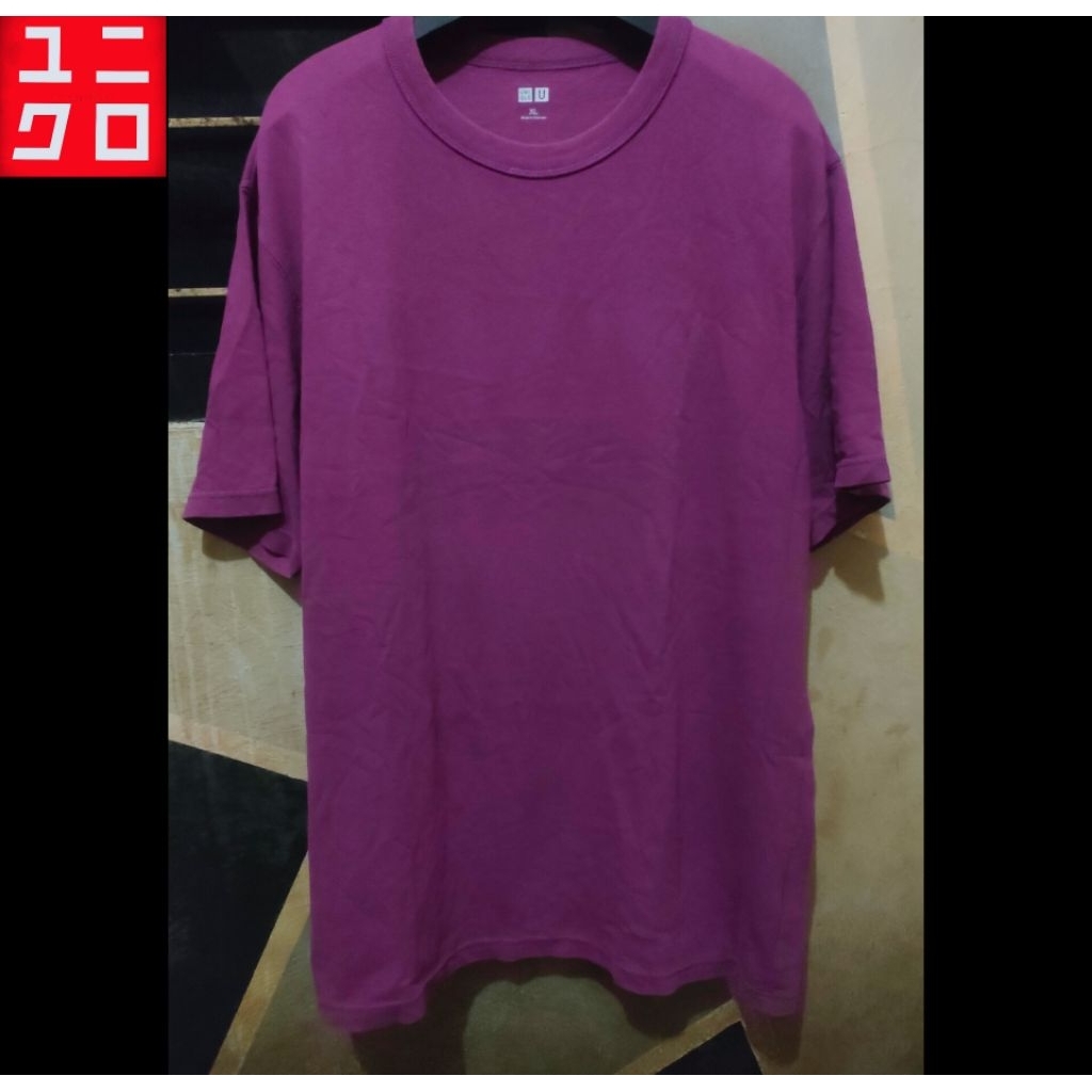 T-SHIRT UNIQLO BASIC