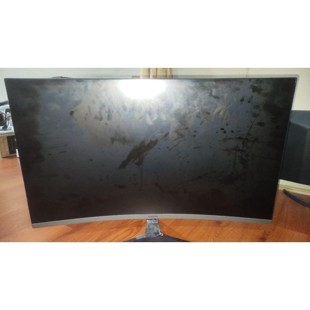 Monitor 32+27 Inch Second Random (Isi 3 unit)
