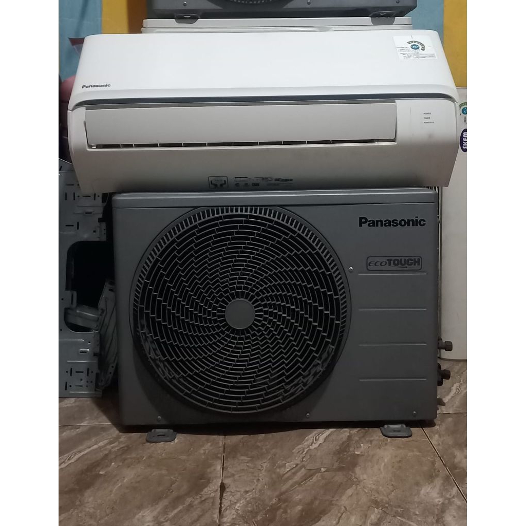 Ac Second panasonic ½ pk