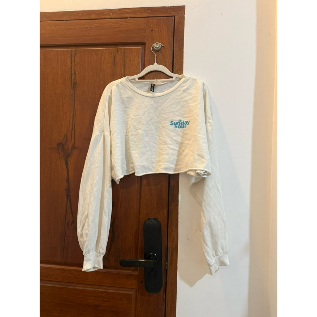 preloved sweater crop top H&M
