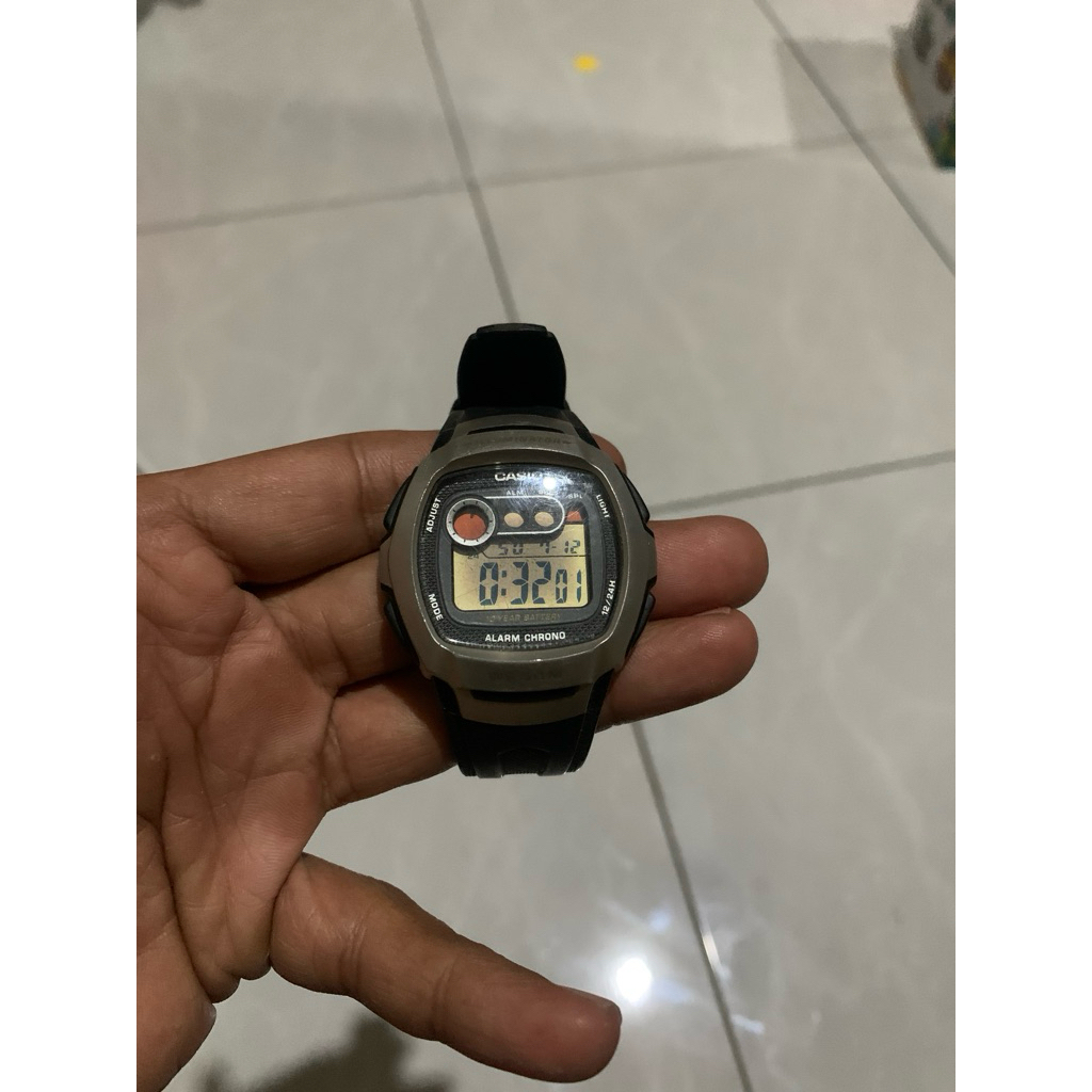 jam tangan casio W-210