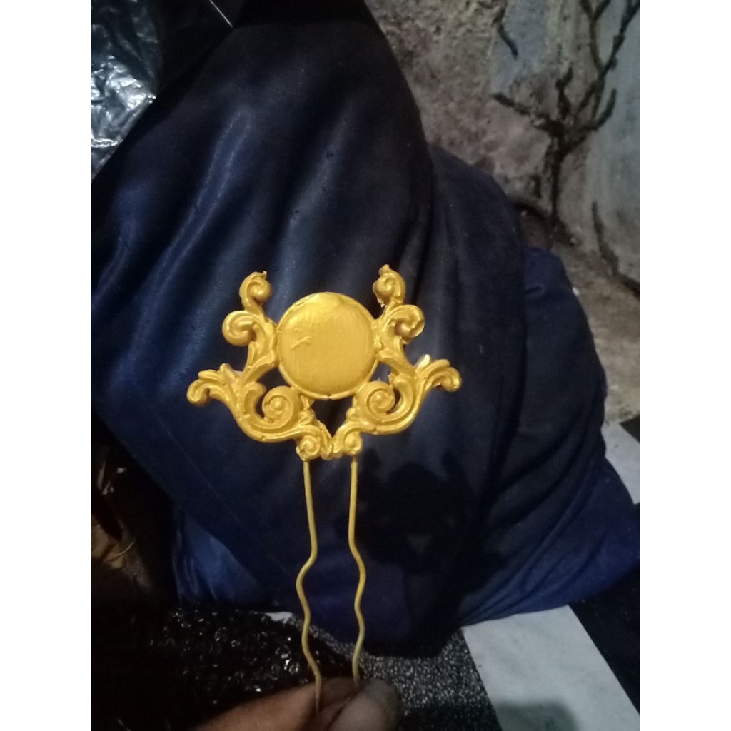mbok Darmi stiles, tusuk konde bahan lem bakar bahan tambahan hiasan karnaval