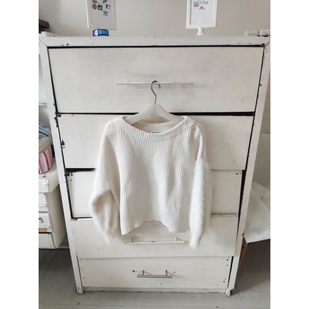Crew neck Wanita Rajut Lengan Berbulu Global Work