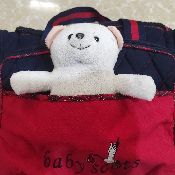 Preloved BABY SCOTS-TAS BAYI BABY SCOTS BONEKA BESAR-TAS BAYI BESAR