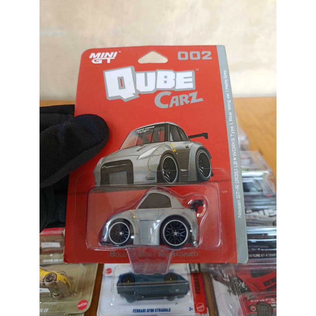 Mini GT Nissan GT-R(R35) LBWK Qube