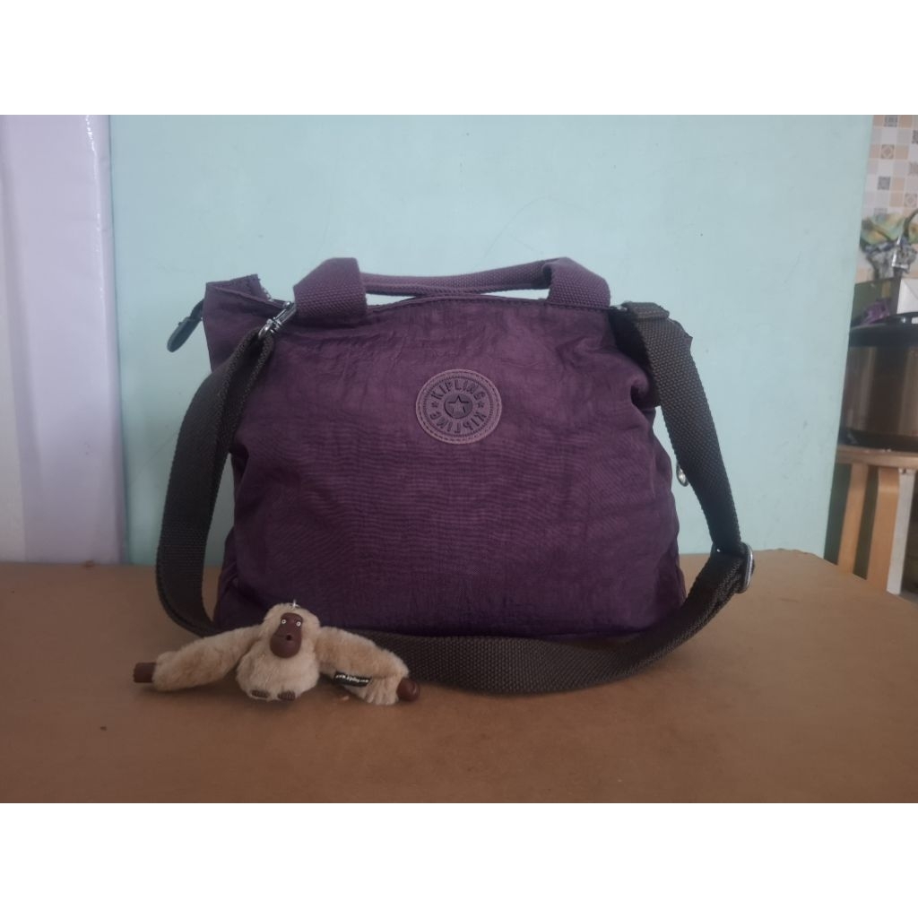 Preloved Shoulderbag Kipling Tas selempang bahu wanita warna light dark purple