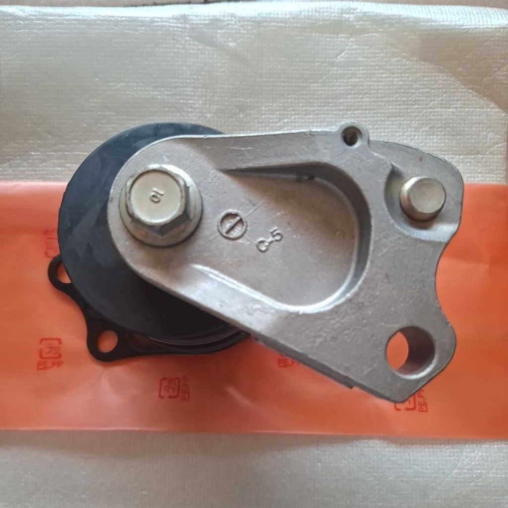Engine Mounting Kanan Honda Brio,Mobilio Original