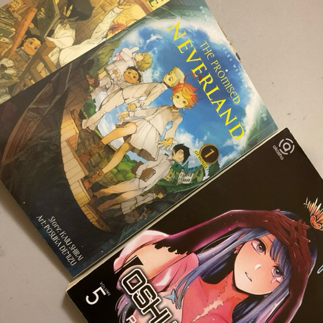 Preloved Komik Oshi No Ko & The Promised Neverland - Kondisi Mulus/Koleksi Pribadi