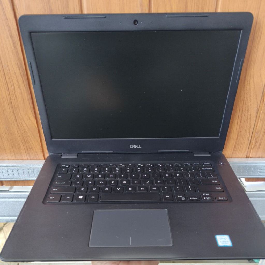 Laptop Dell 3490 Core i5-8250U ram 8gb ssd 256gb Dual VGA Radeon