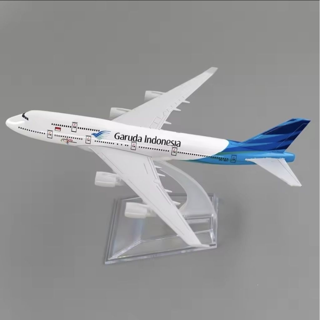 16CM GARUDA INDONESIA B747 / 747 MINIATUR PESAWAT DIECAST BESI METAL PAJANGAM DISPLAY