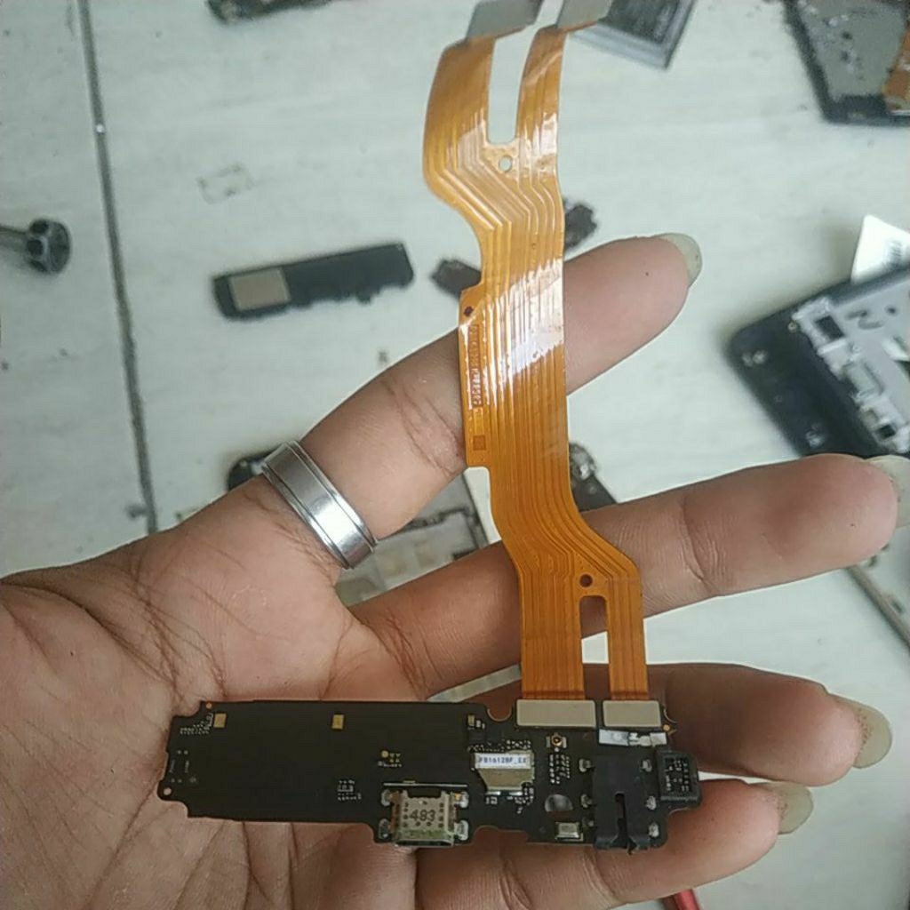 fleksibel board cas bekas vivo v5 lite kurang kabel