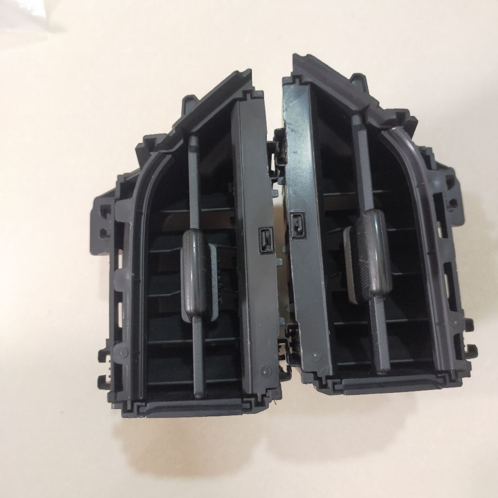 KISI KISI AC DASBOARD AVANZA VELOZ 2022 ORIGINAL