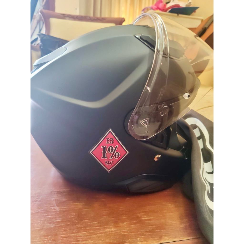 Helm Half Face HJC F31