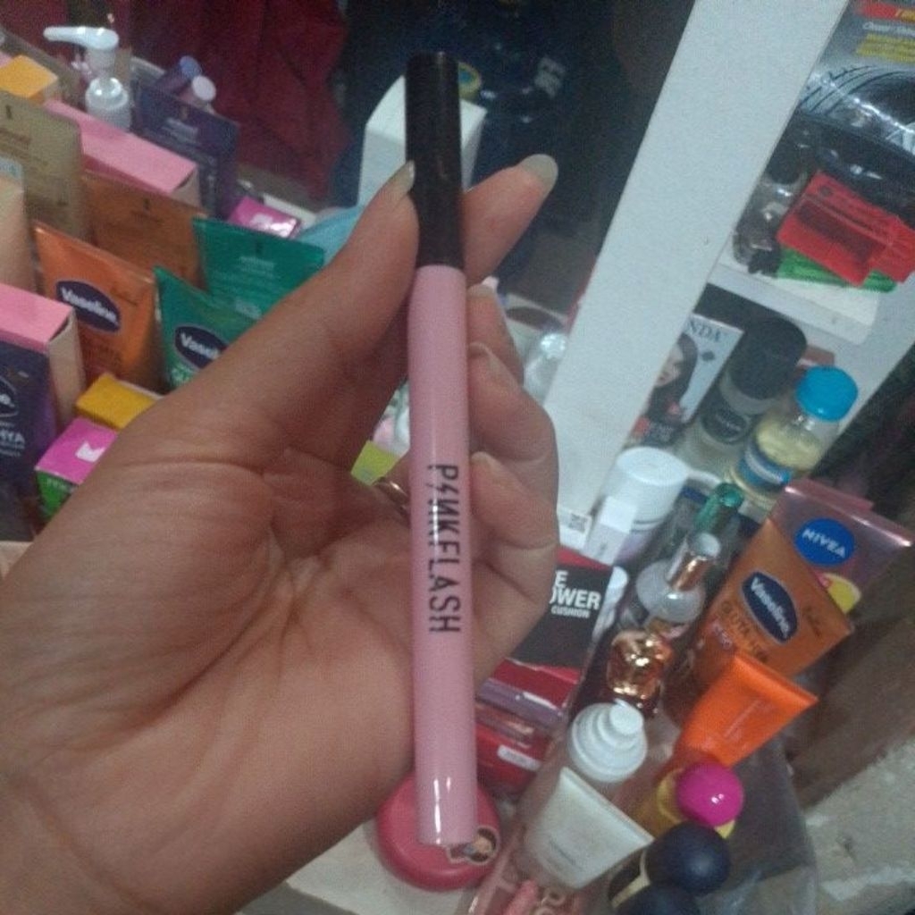 eyeliner pinkflash preloved