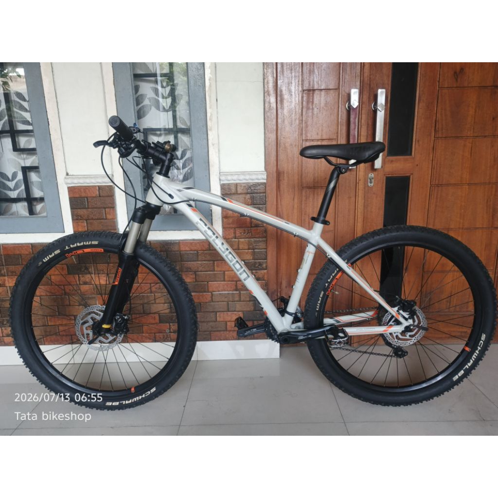 sepeda gunung MTB Polygon siskiu 6 Scond