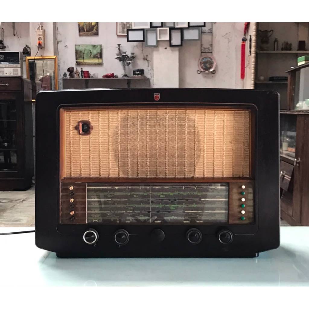 Radio Philips tabung lawasan antik