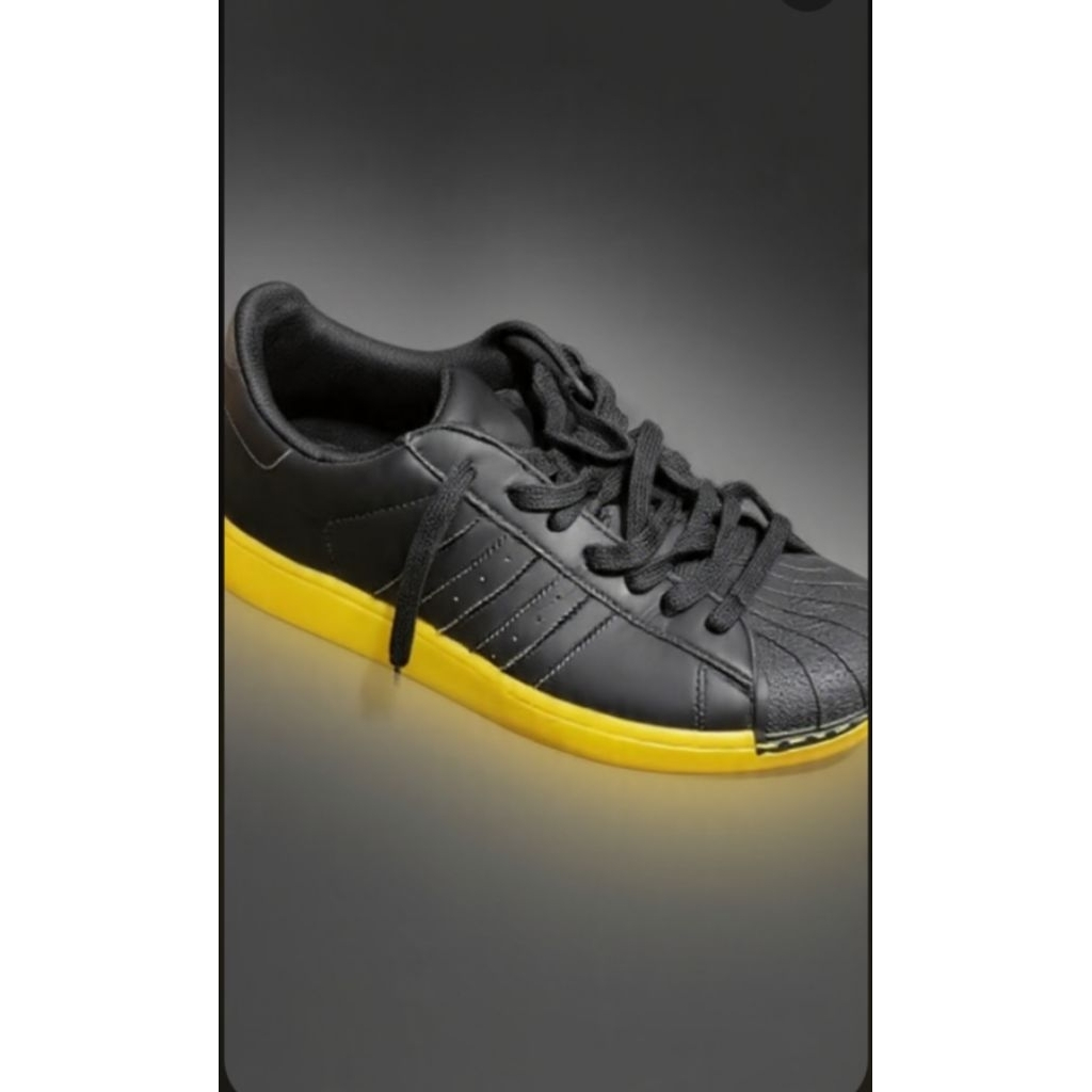 Sepatu second  ori Adidas superstar ukuran 44
