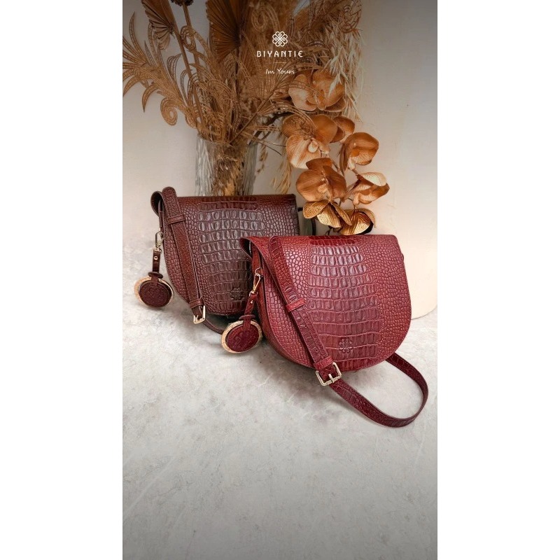 Jantung Hati by BIYANTIE - Tas Kulit Premium Leather Shoulder Handbag Tas Kulit Asli Luxury Look