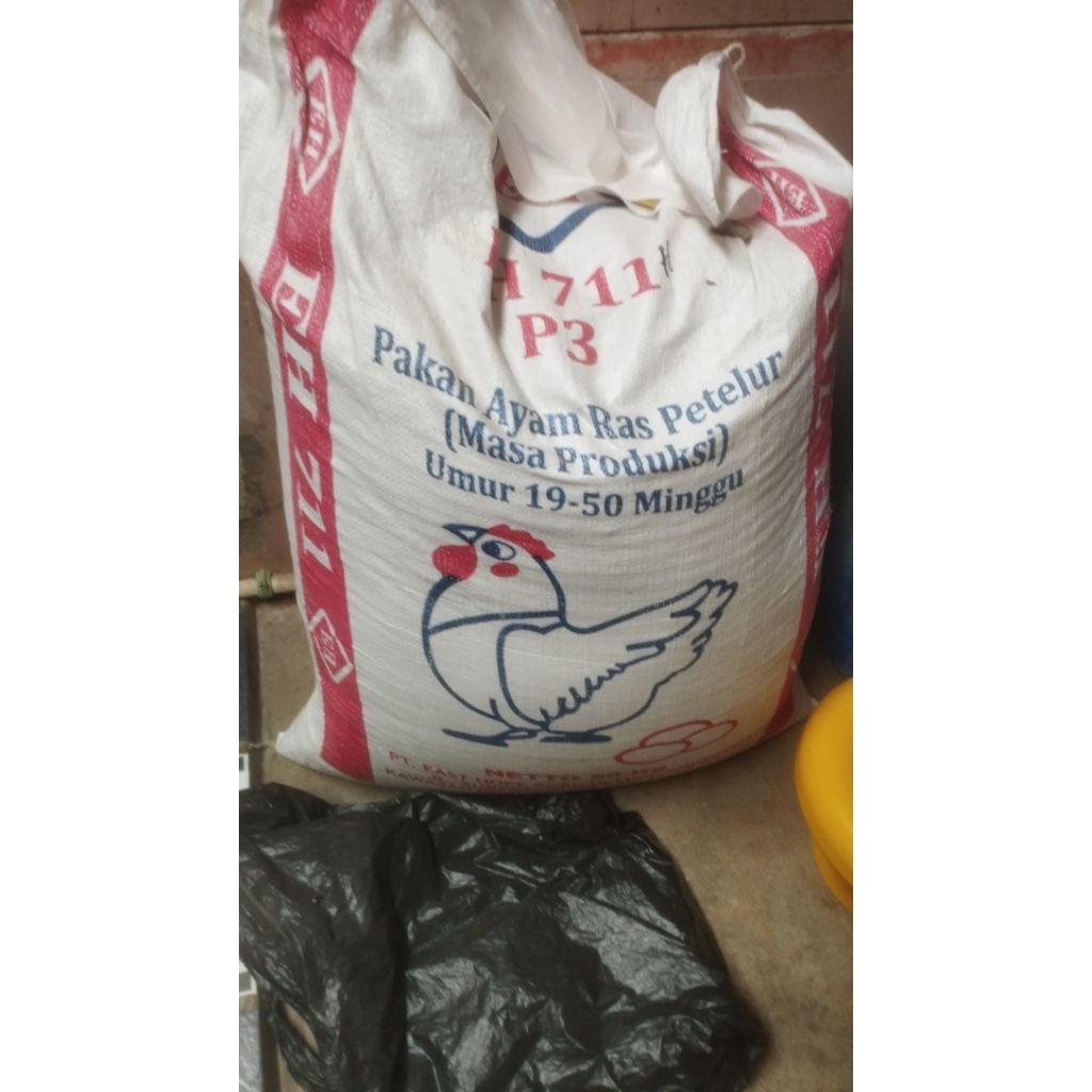 Pur pakan ayam petelur 5kg EH 711 crumble