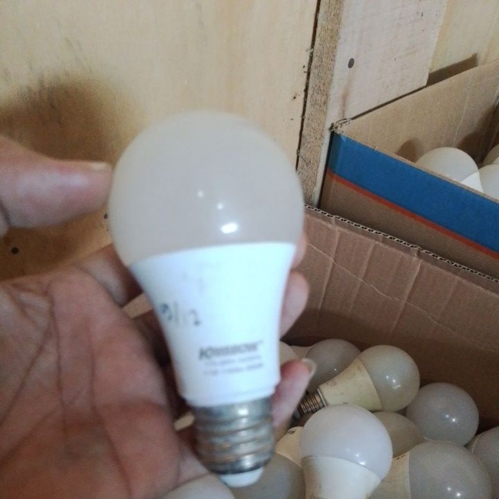 Led off 11-12 watt